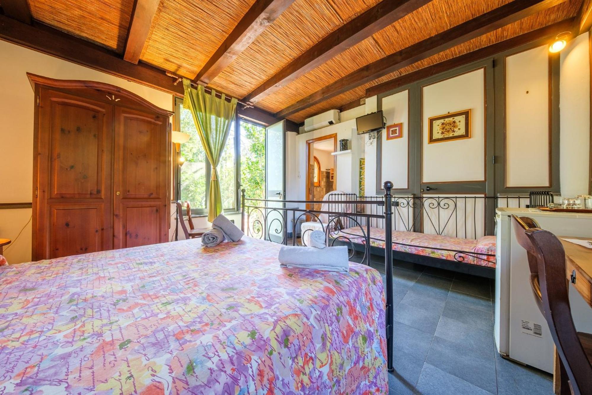 B&B Il Giardino Segreto سترومبولي المظهر الخارجي الصورة